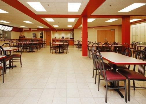 Sleep & Conference Center And Water Park Hotel Minot